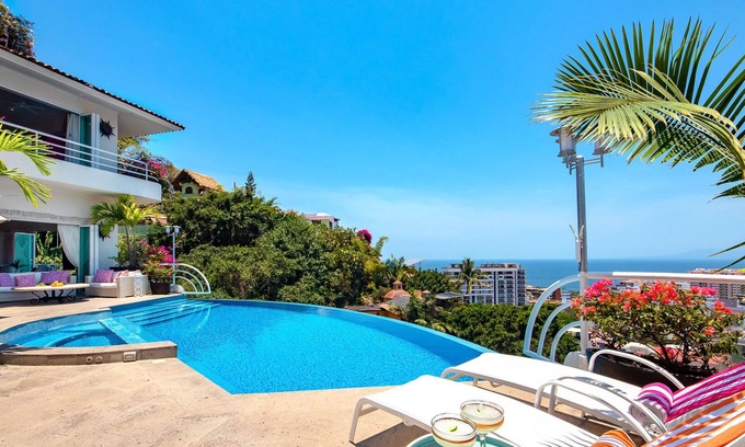 Alta Vista Villa | Please Inquire Before Booking – Luxury Villa