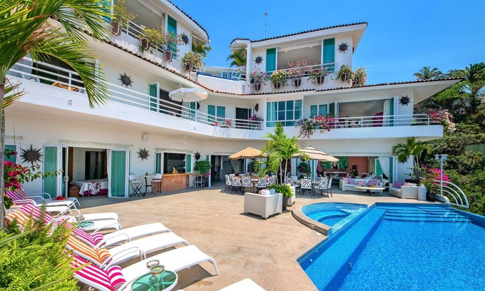 Alta Vista Villa | Please Inquire Before Booking – Luxury Villa