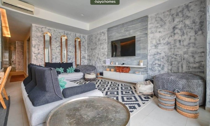 Emiliano Zapata Apartment | Premium 4BR Condo in Zona Romantica - Pool - Gym