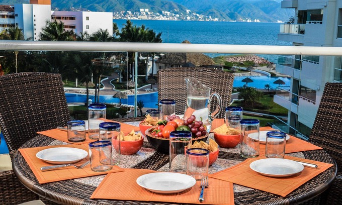 Marina Vallarta Condo | Puerto Vallarta Luxury Beachfront Paradise at Shangri La