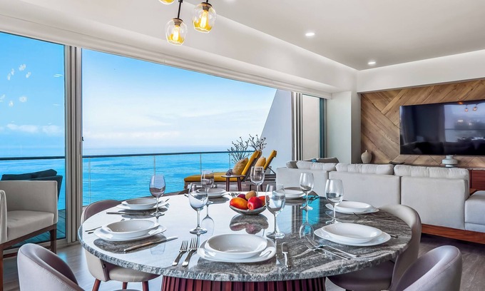 North Hotel Zone Condo | Recently Renovated Luxurious Condo in Puerto Vallartan