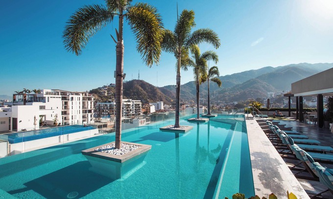 Emiliano Zapata Condo | Romantic Zone 1BR + Flex | Pool + Gym + Workspace