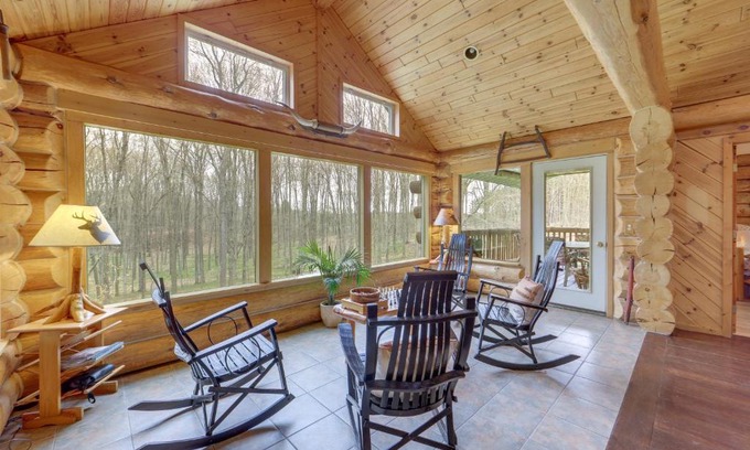 Tustin House | Rustic Tustin Cabin on 7 Acres with Fire Pit and Porch