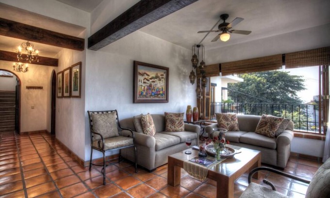 Romantic Zone Condo | Selva Romantica Casa Cameron located in Old Town 2BD Condo for rent in Old Town,