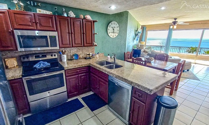 Puerto Penasco Condo | Sonoran Spa W506 - 2 BR Next to the Pool, High Speed Wi-Fi - Beachfront Upper Floor Luxury Condo