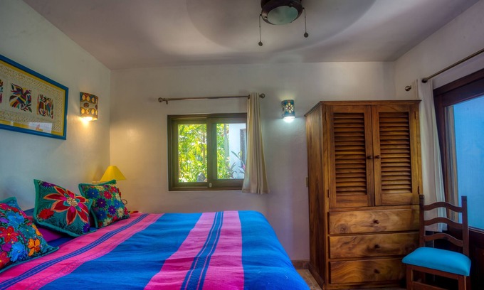San Francisco House | Special place where you combine the peace of the jungle with the ocean view.