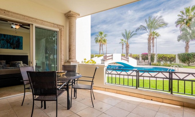 El Medano Ejidal Condo | Steps to Medano Beach, spacious poolside unit