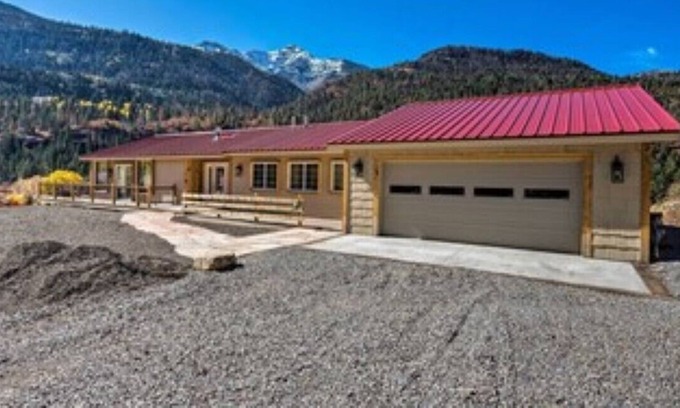 Ridgway House | Stunning Ouray Escape w'Panoramic Mountain Views!