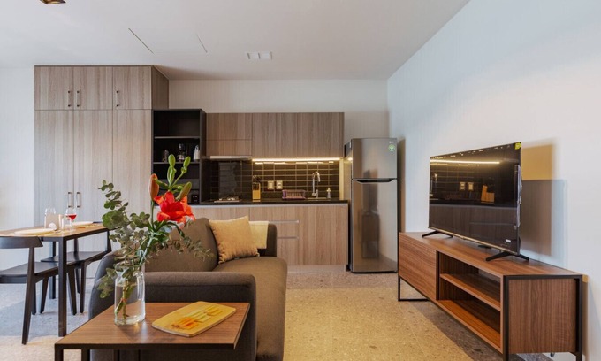 Lomas de Sotelo Apartment | Stylish Studio with Gym & Pool Access VIATO HOMES
