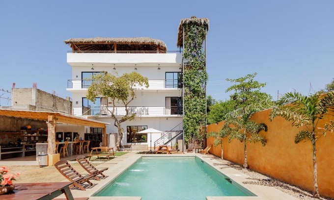 Los Tamarindos Hostel | SurfNest Tamarindos