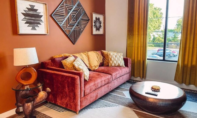 North Nashville Apartment | The Southwestern Oasis Luxe Boutique Stay Mins to Broadway