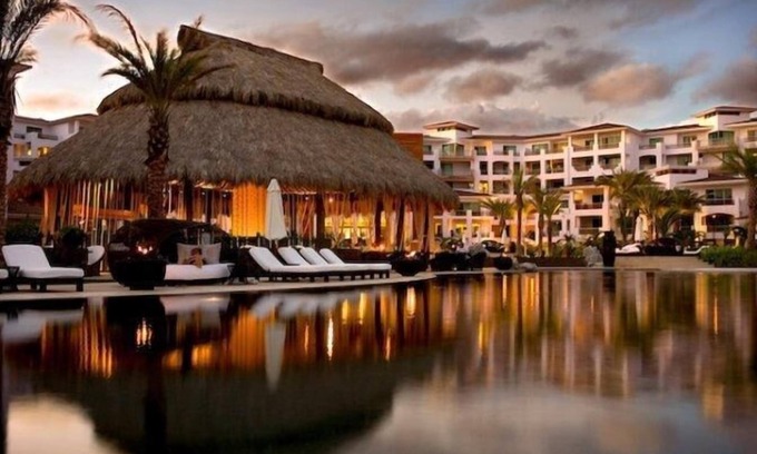 Zona Hotelera Condo | Top-Rated Cabo Luxury Resort 2BR w/ WiFi, Resort Spa & Pool