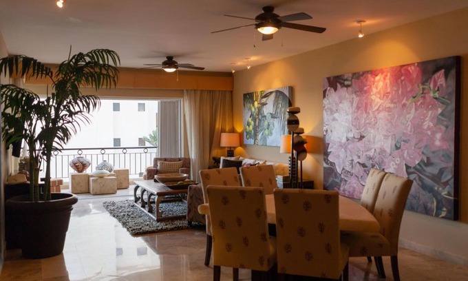 Zona Hotelera House | Tortuga Bay 2402 2 BR by Casago