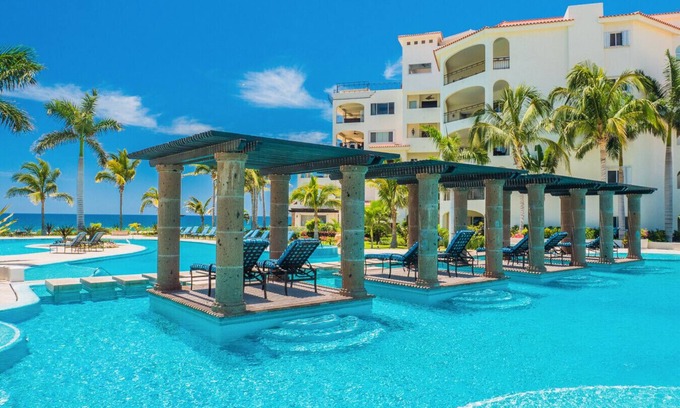 Zona Hotelera Condo | Tortuga Bay Condo 3-bedroom beachfront 2501