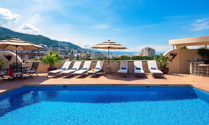 Downtown Puerto Vallarta Villa | UPSCALE VILLA JACUZZI POOL & STAFF A FEW METERS FROM ELIZABETH TAYLOR EX HOUSE