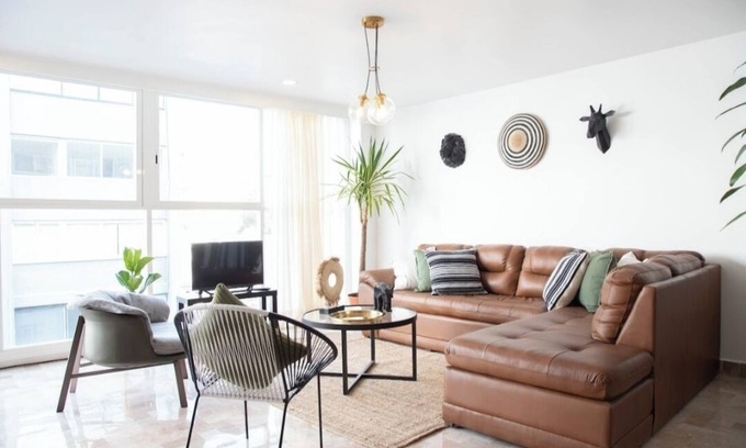Granada Apartment | Very large apartment in Polanco