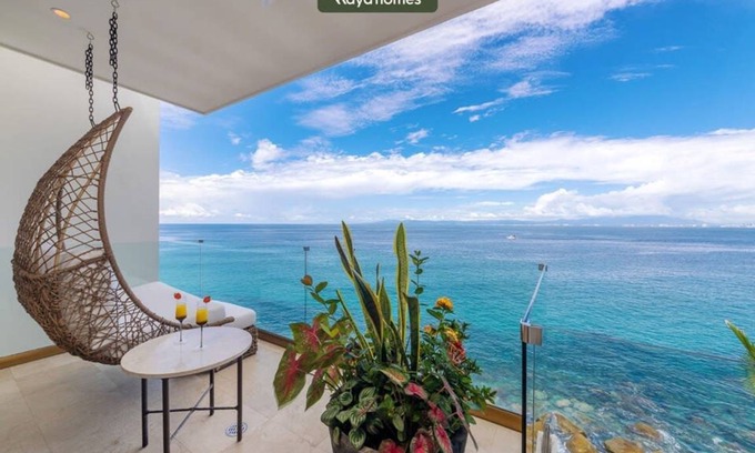 South Shore Hotel Area Villa | Villa ∙ 6 bedrooms ∙ 12 guests