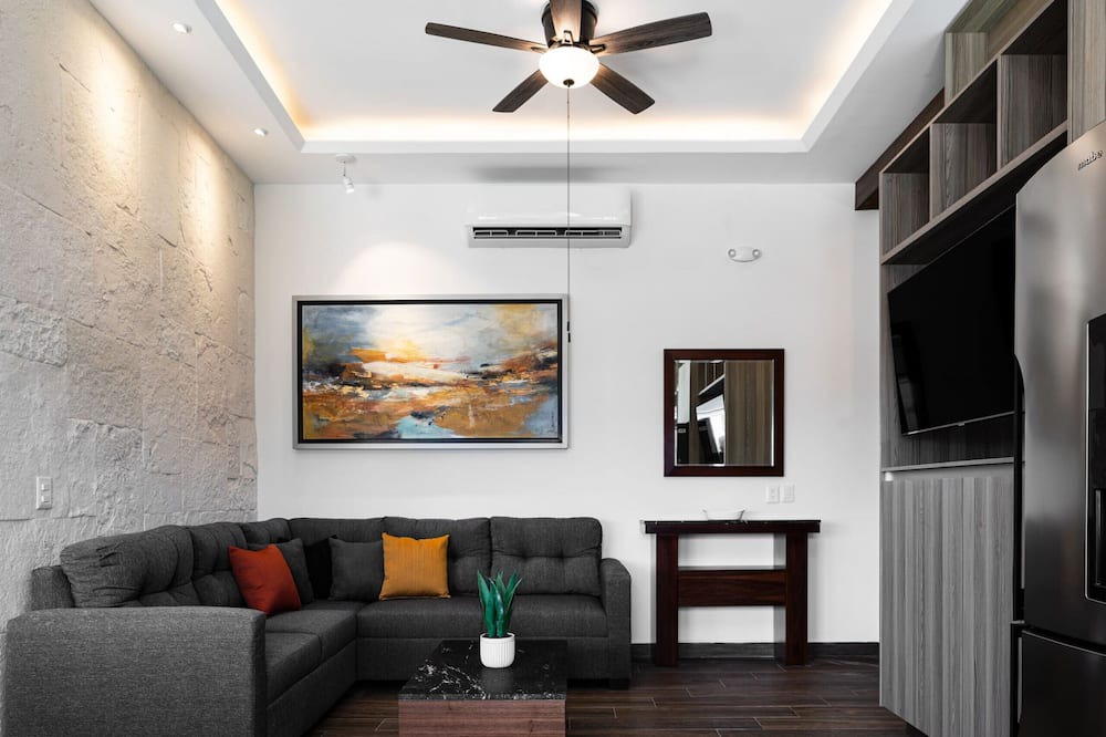 Monterrey Apartment | Penthouse near Doctors Hospital