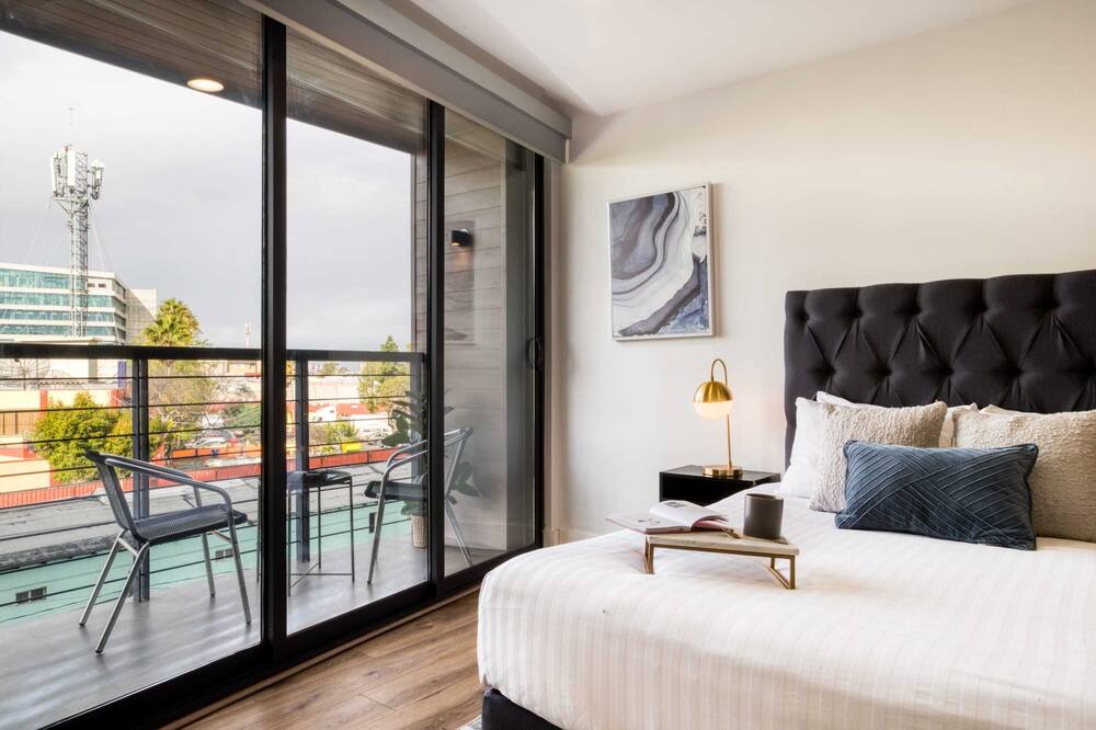 Tijuana Apartment | Wonderful Apt w/PVT Balcony | Gym+Lounge-B/Center
