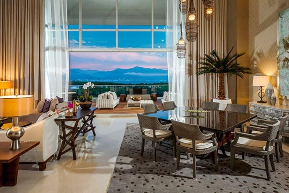 Bajio Resort | 3-Bedroom Grand Luxxe Loft for PGA Tournament Week, Discount Golf, 2 for 1 Spa
