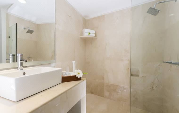 Photo of Bathroom in Isla Iguana
