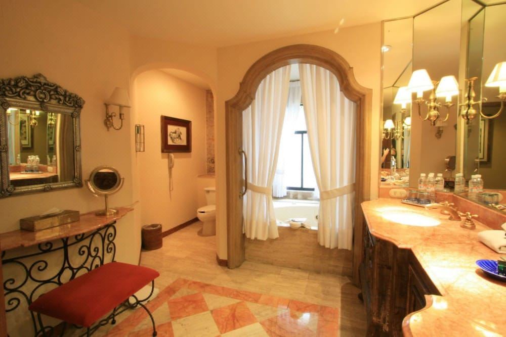 Photo of Livingroom in Financial District