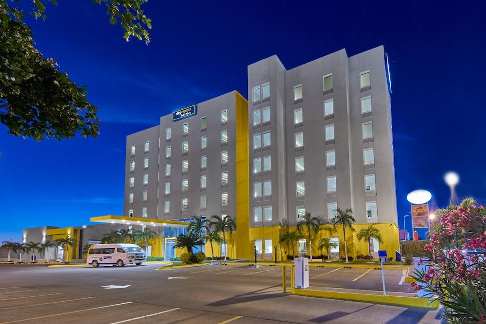 Photo of Buildings in Los Mochis