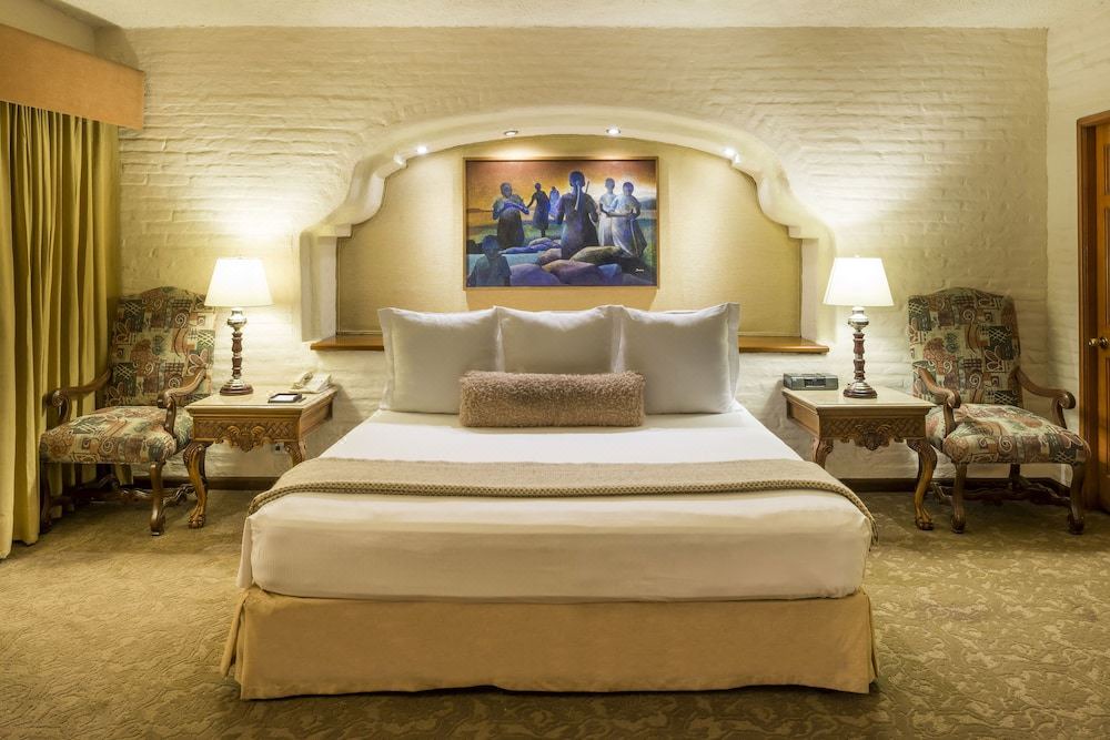 Photo of Bedroom in Financial District