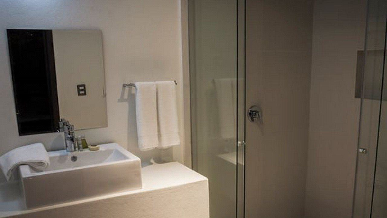 Photo of Bathroom in Zona Expo