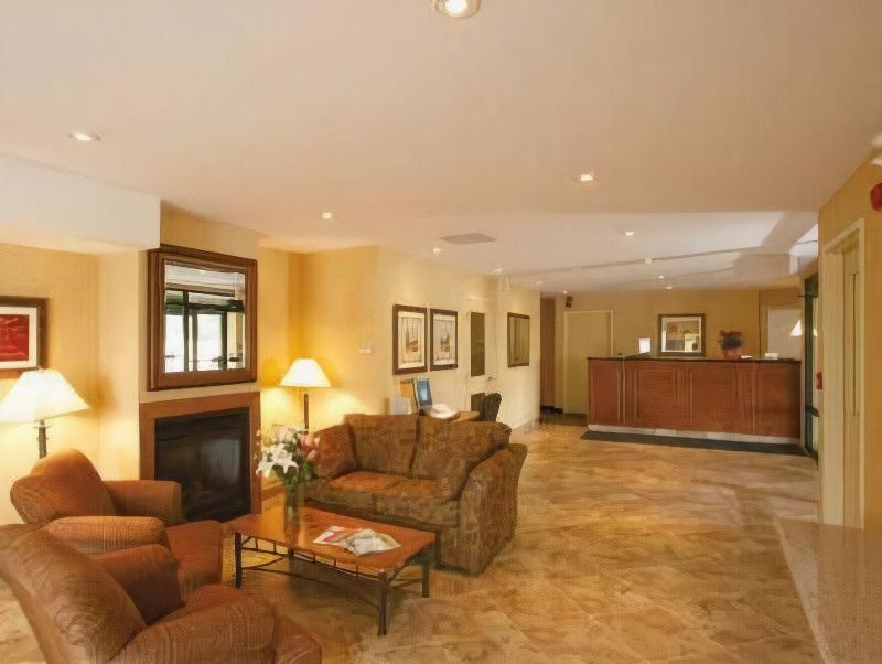 Photo of Livingroom in Trenton