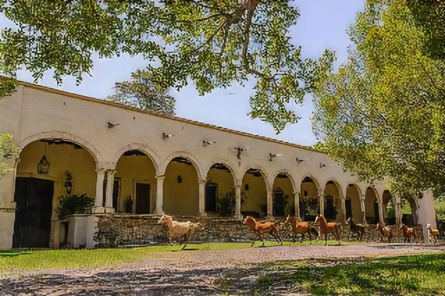 Photo of Buildings in Teuchitlan