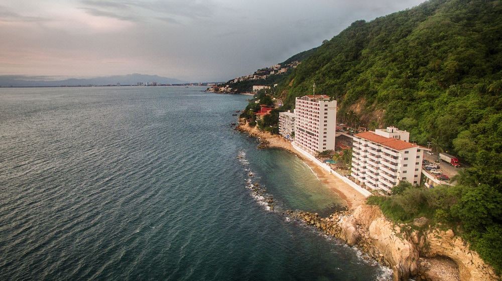 Photo of Outdoor in South Shore Hotel Area