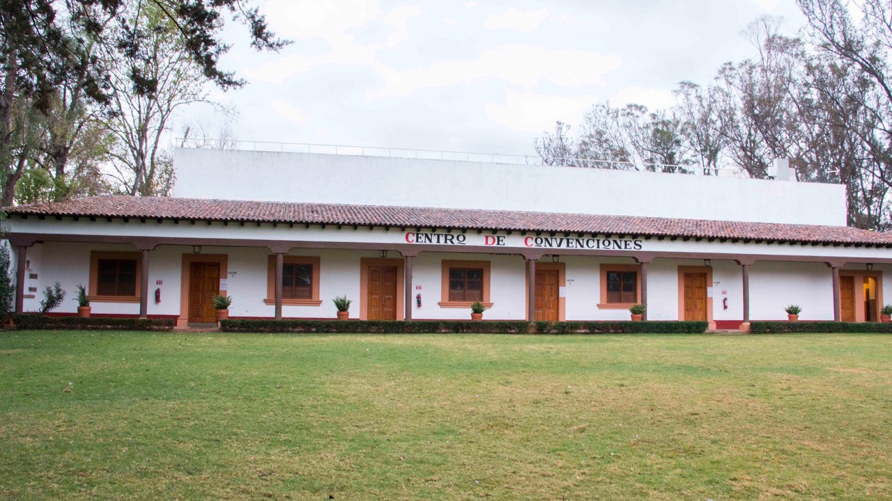 Photo of Buildings in Patzcuaro