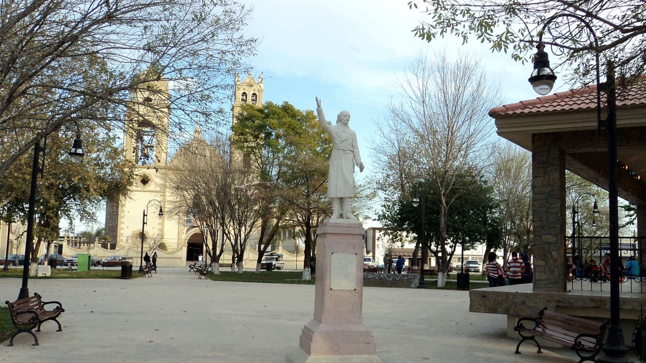 Photo of Buildings in Cadereyta Jimenez
