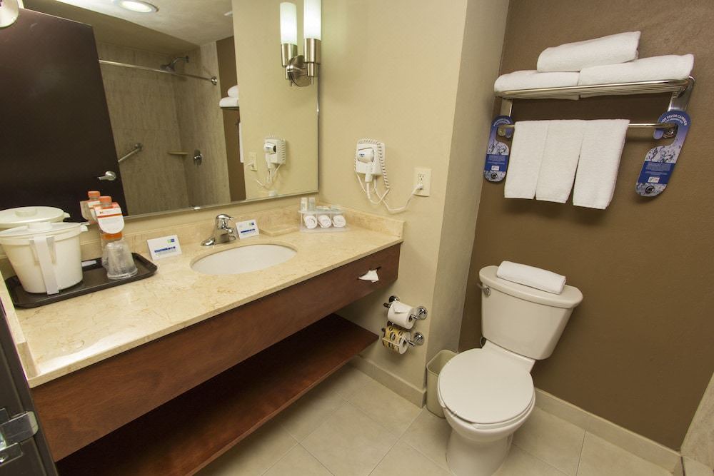 Photo of Bathroom in Tlaquepaque
