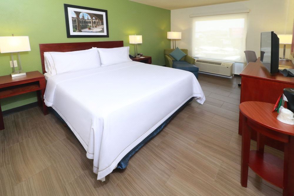 Photo of Bedroom in Tlaquepaque