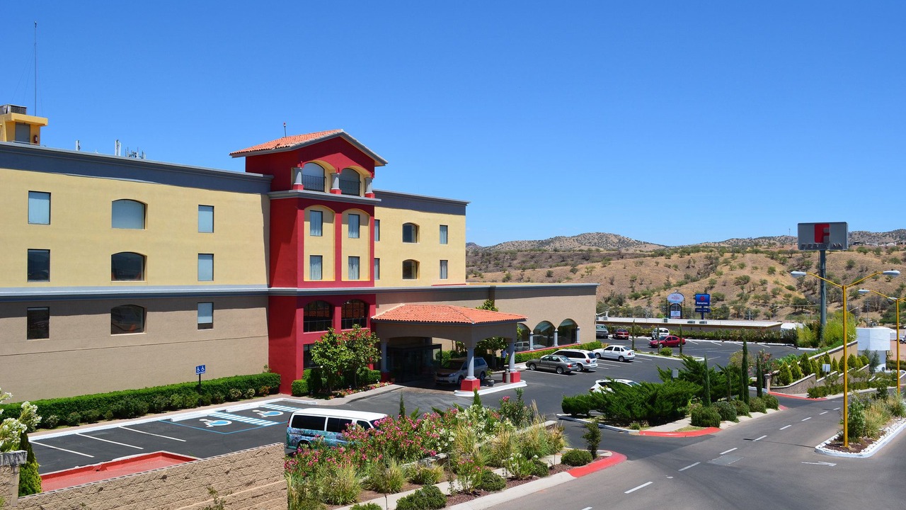 Photo of Buildings in Nueva Nogales