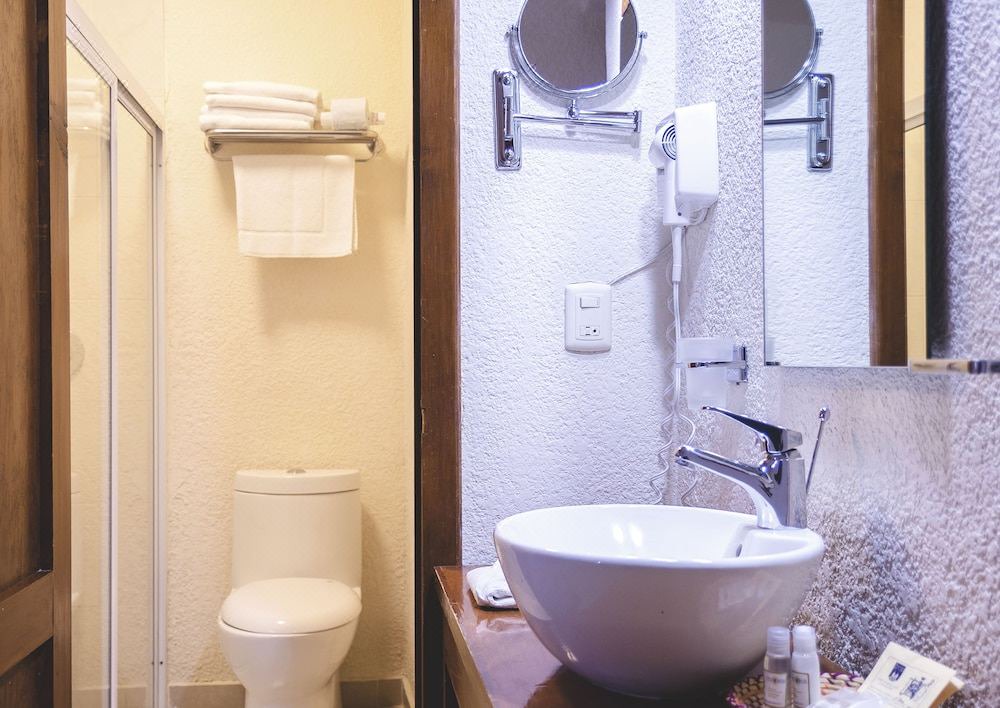 Photo of Bathroom in De La Merced