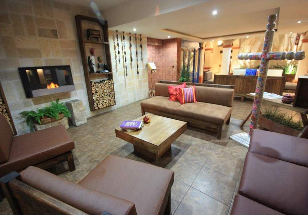 Photo of Livingroom in De La Merced