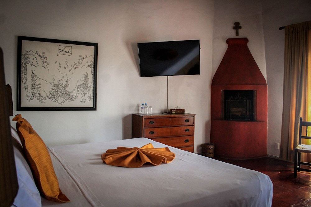 Photo of Bedroom in Central Cuernavaca