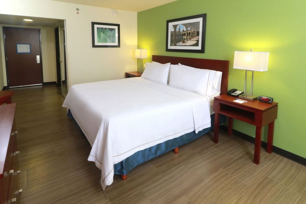 Photo of Bedroom in Tlaquepaque