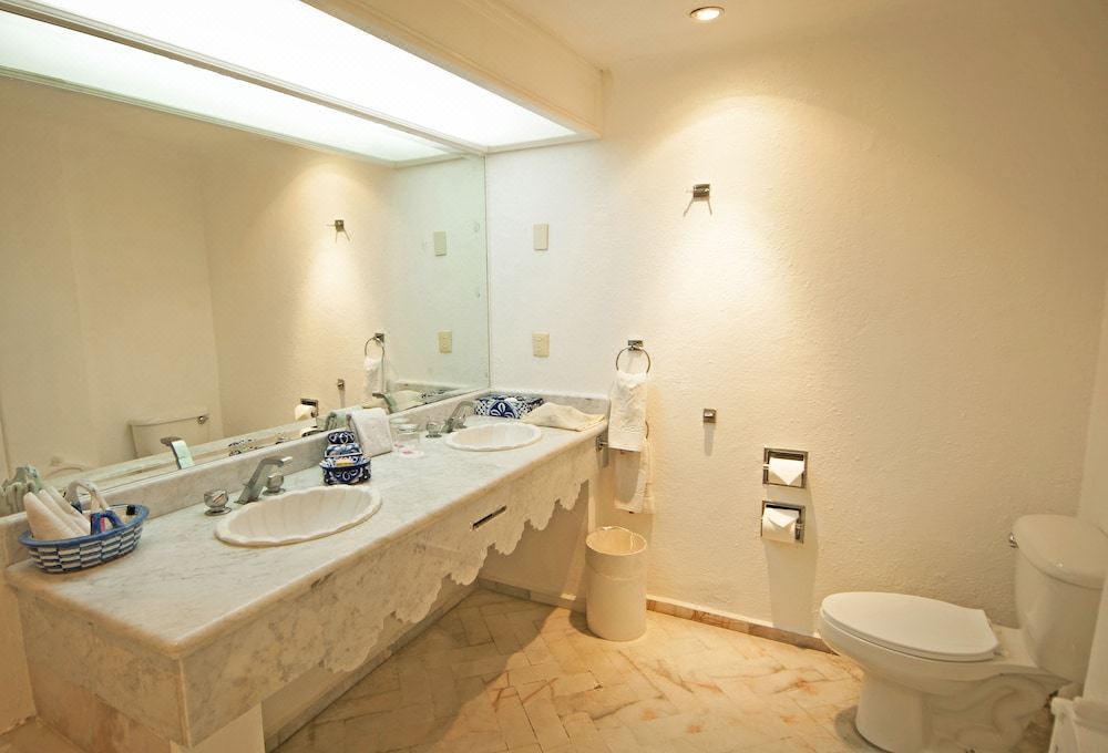 Photo of Bathroom in Las Hadas