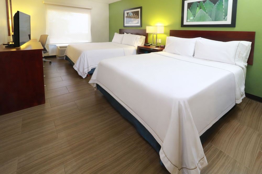 Photo of Bedroom in Tlaquepaque