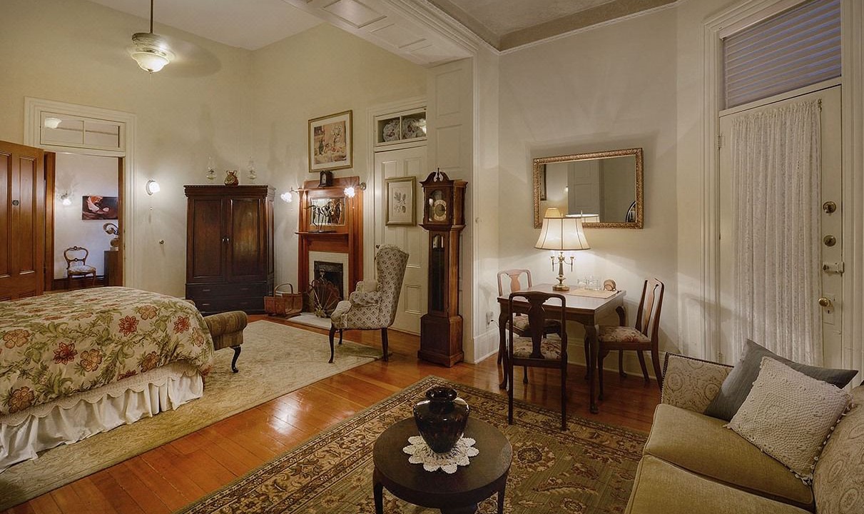 Photo of Livingroom in Downtown Tucson