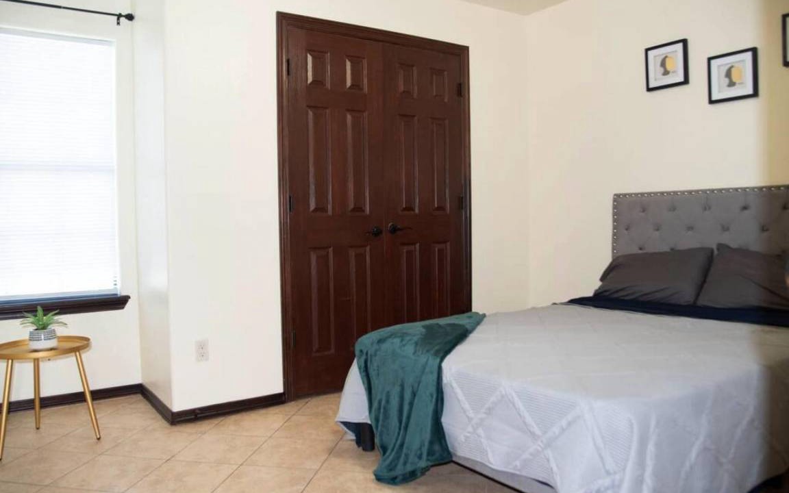 Photo of Bedroom in Edinburg