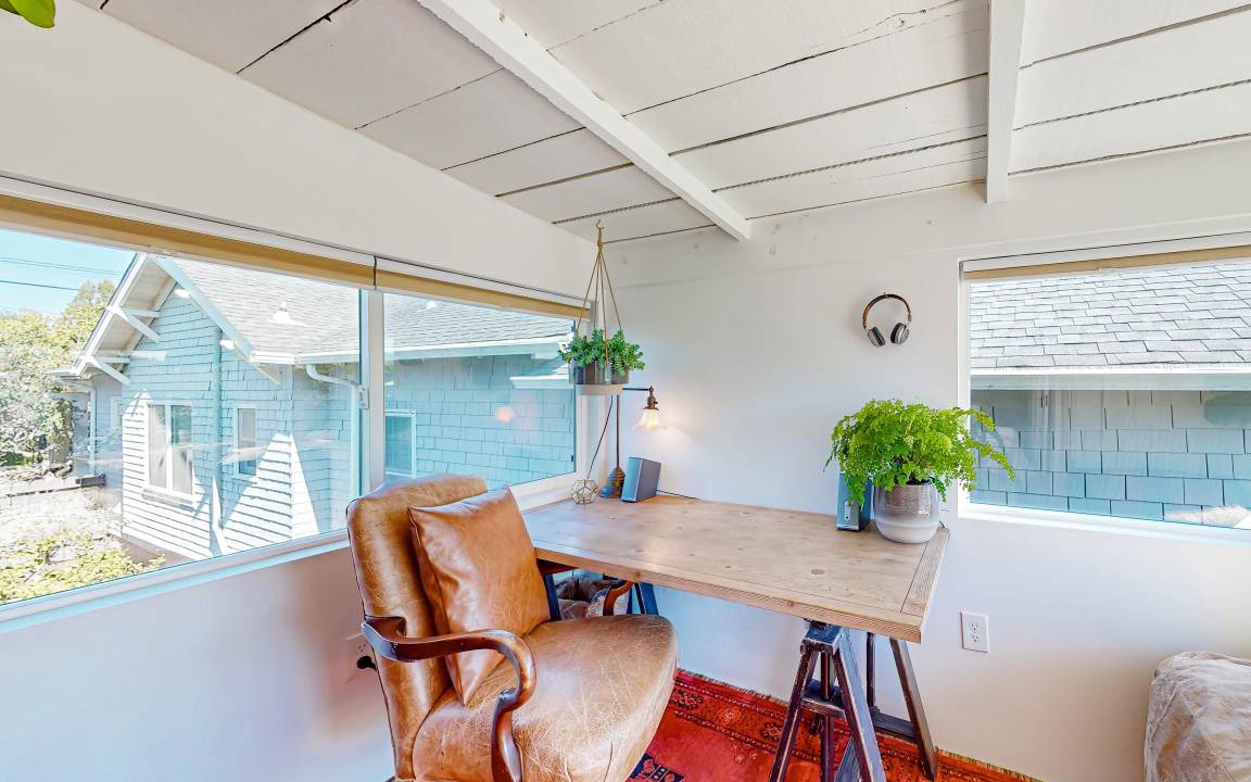 Photo of Livingroom in North Berkeley