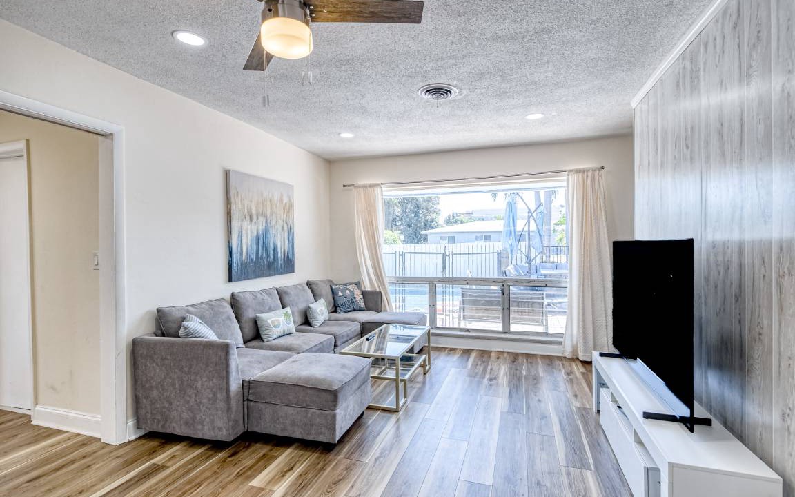 Photo of Livingroom in Coral Ridge Isles