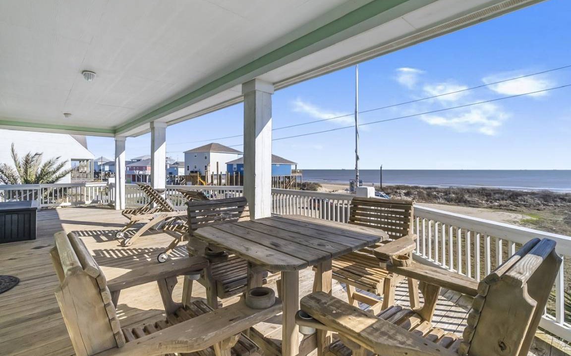 Photo of Patio Balcony in Crystal Beach