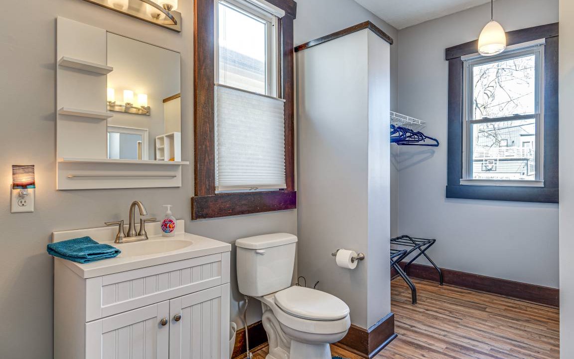 Photo of Bathroom in Fountain Square