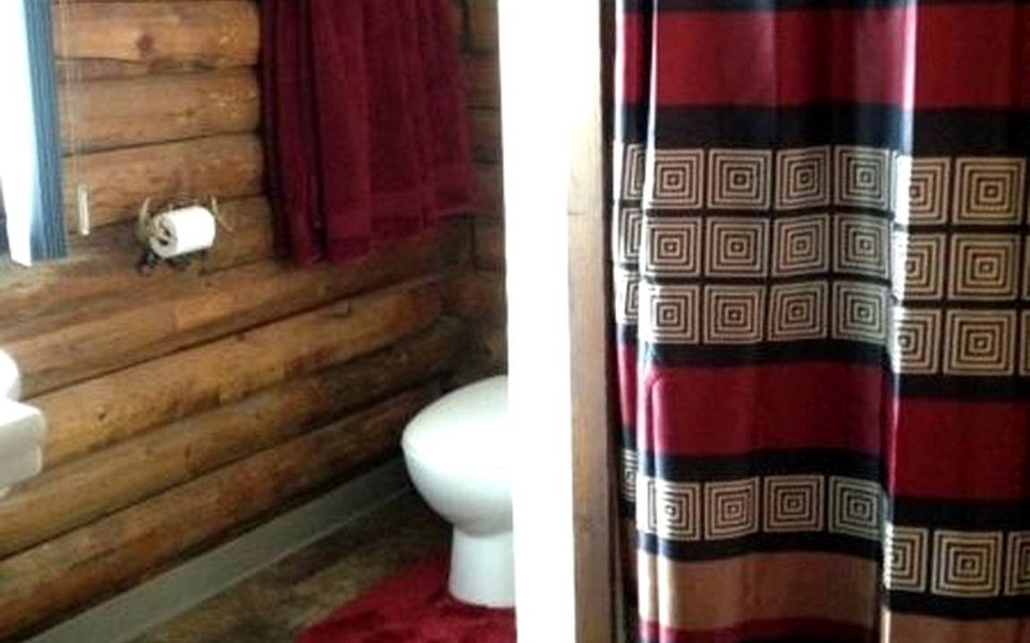 Photo of Bathroom in Palmer